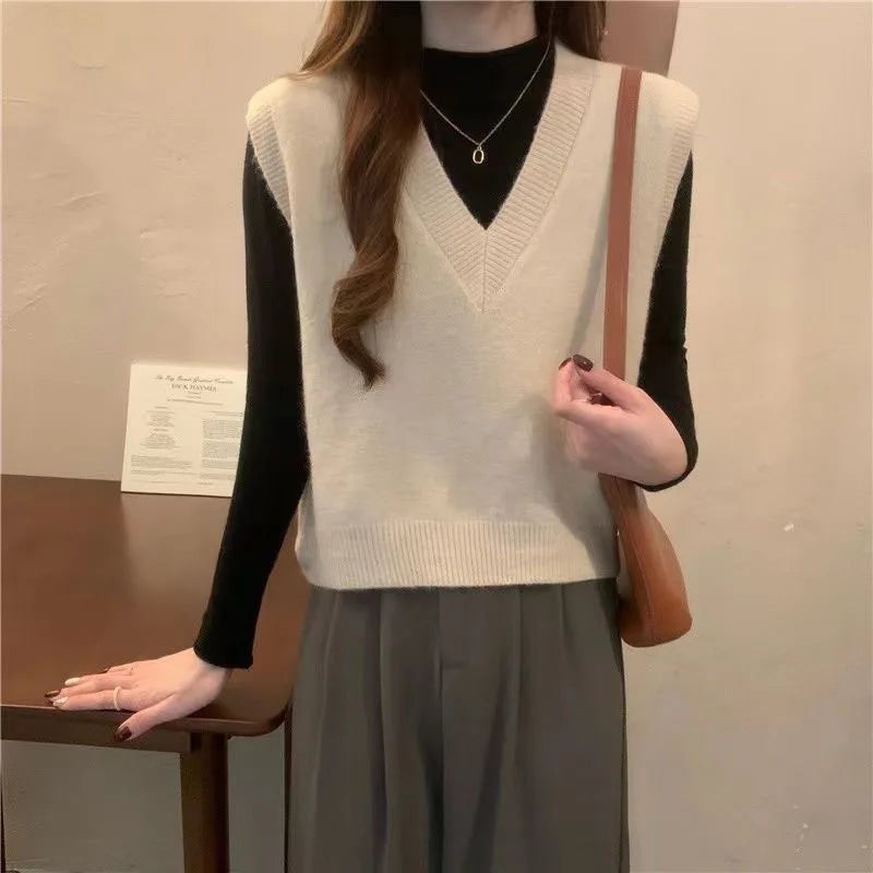 Dark Academia Vintage Knitted Vest - V-Neck Chic
