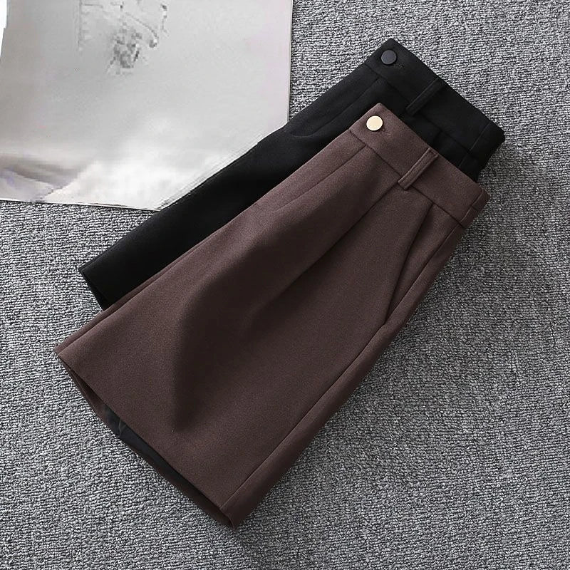 Dark Academia Basic Winter Shorts - Office Solid