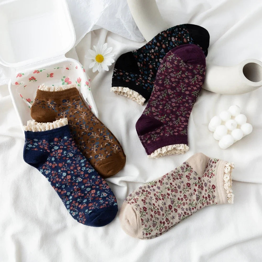 Dark Academia Lace Floral Cotton Boat Socks