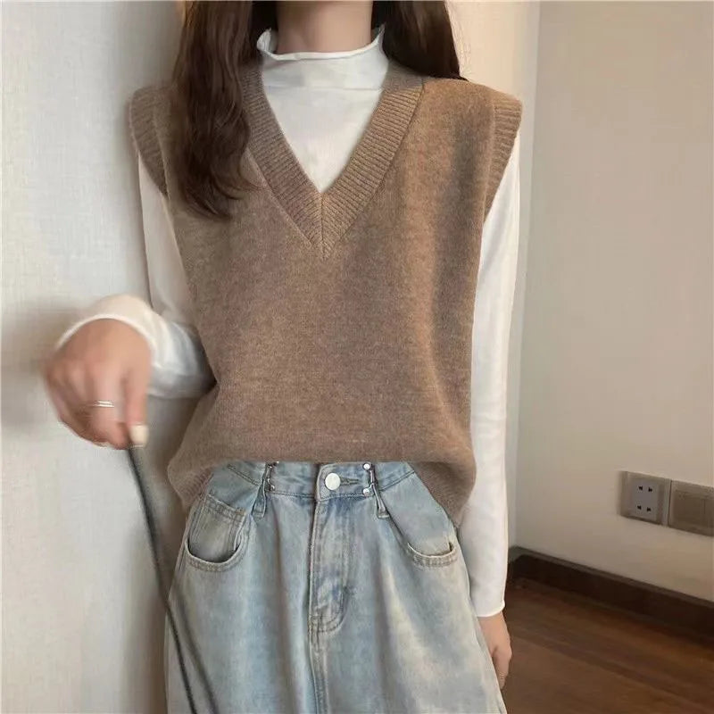 Dark Academia Vintage Knitted Vest - V-Neck Chic