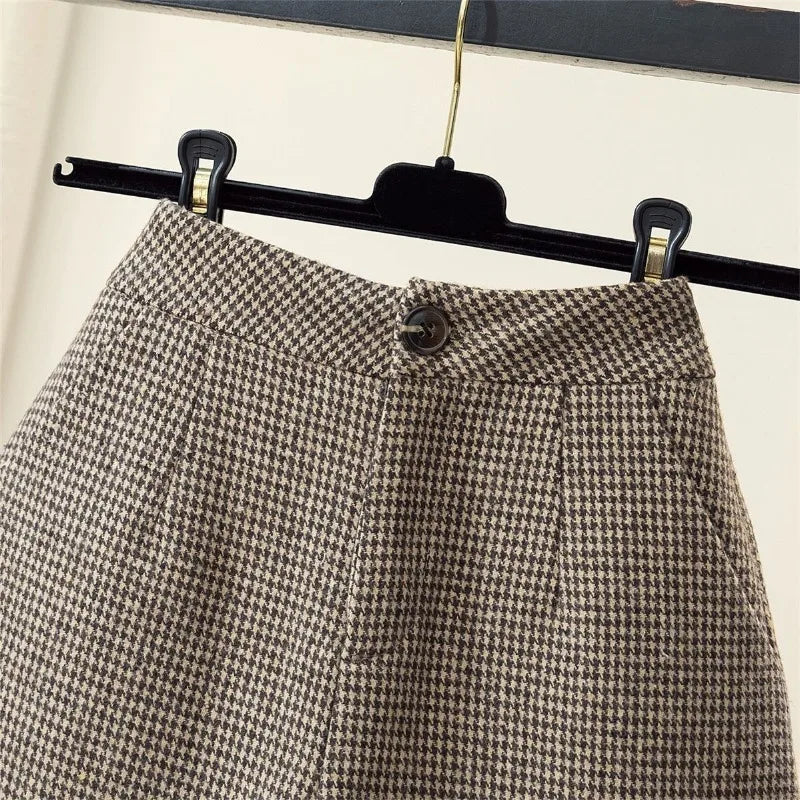 Dark Academia Houndstooth Shorts - Vintage Warm
