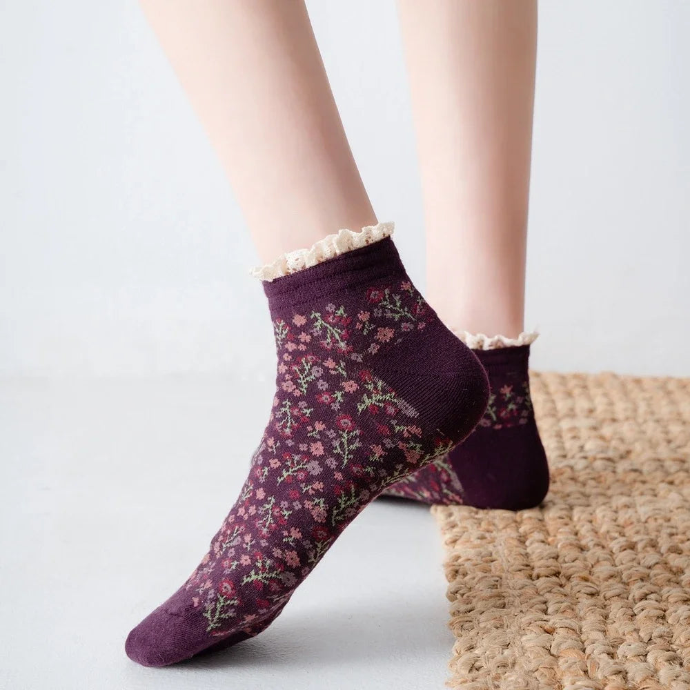 Dark Academia Lace Floral Cotton Boat Socks