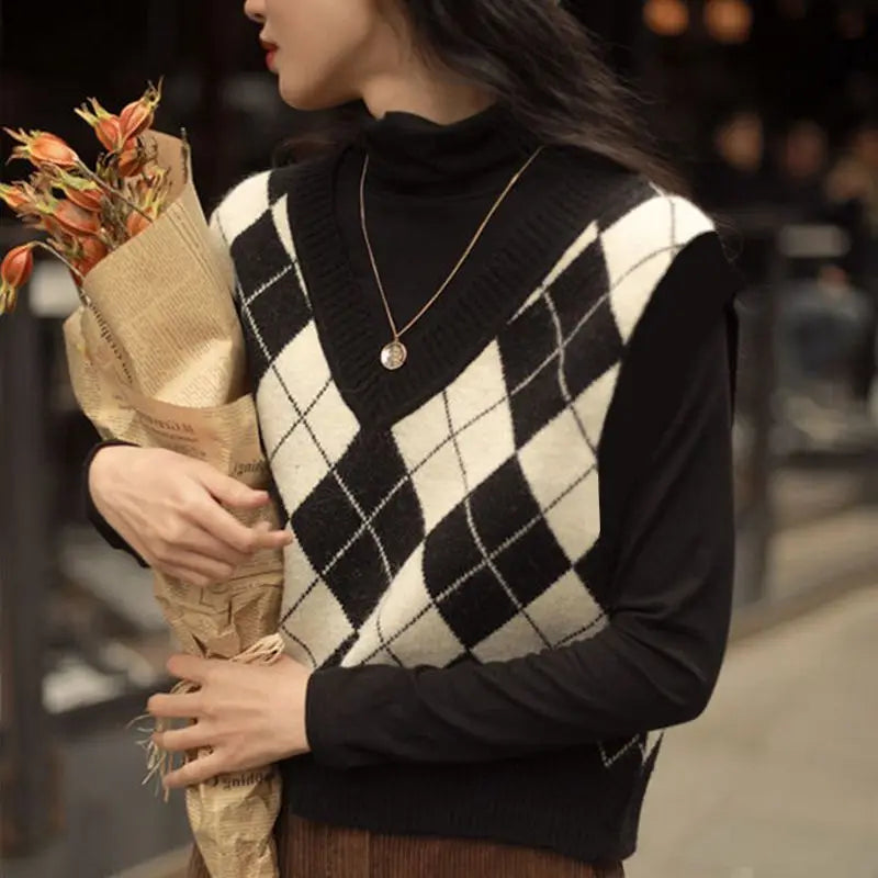 Dark Academia Plaid Vest - Cozy Tender Preppy