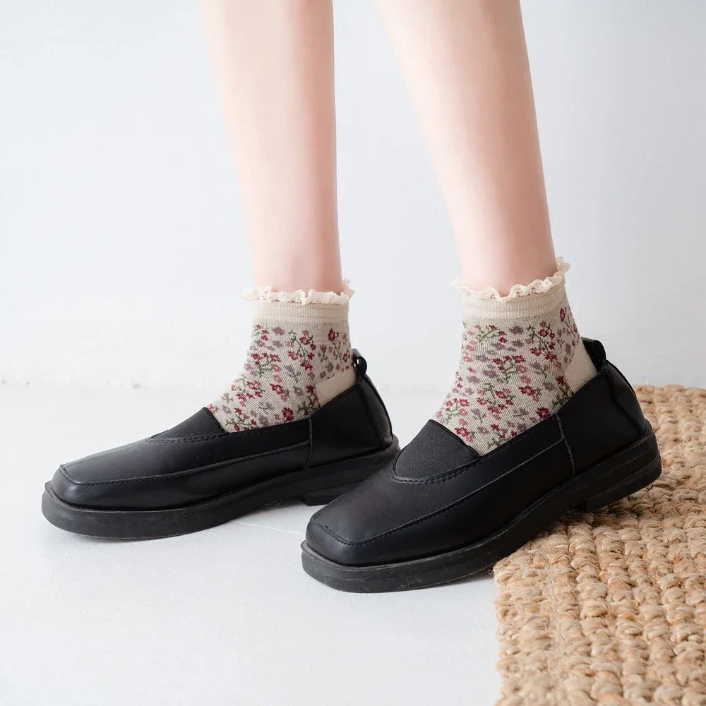 Dark Academia Lace Floral Cotton Boat Socks