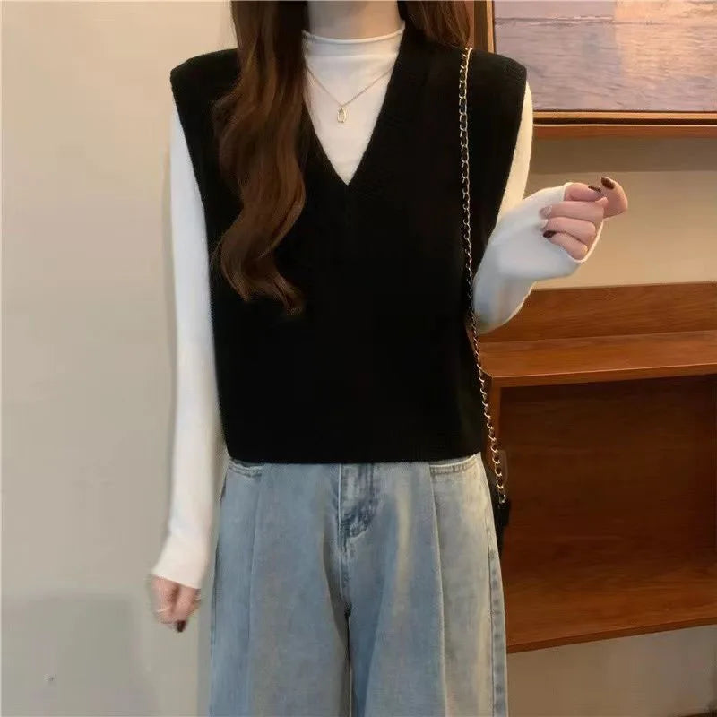 Dark Academia Vintage Knitted Vest - V-Neck Chic