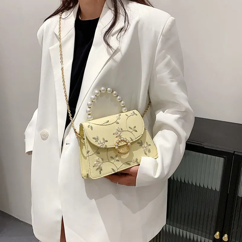 Dark Academia Shell Beads Lace Wedding Clutch