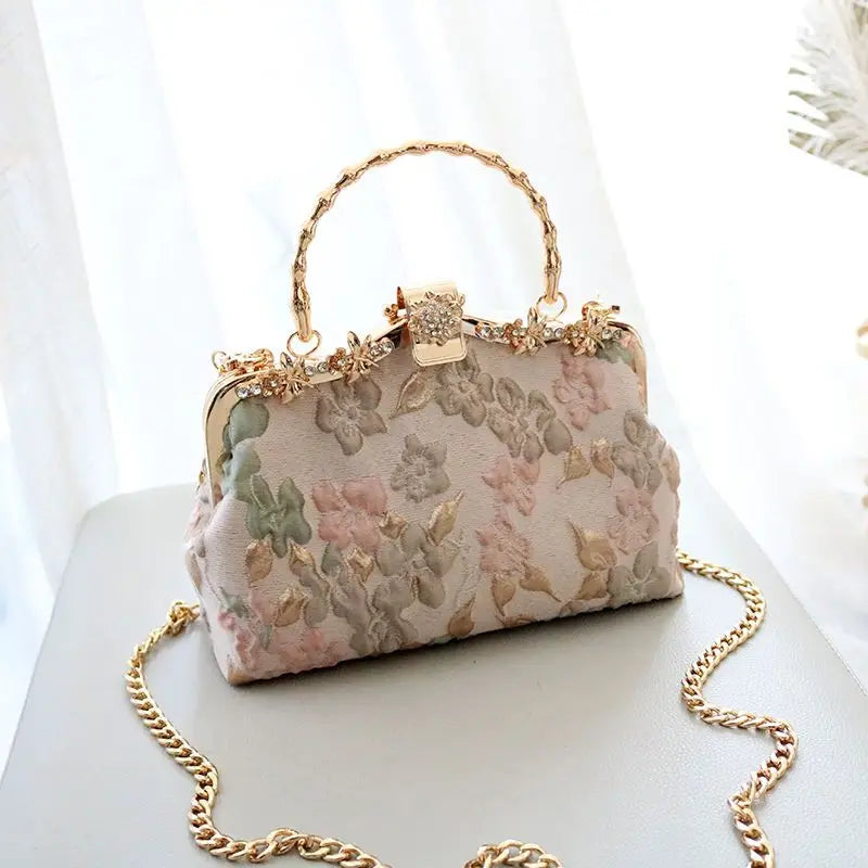 Dark Academia Floral Shell Lock Chain Crossbody