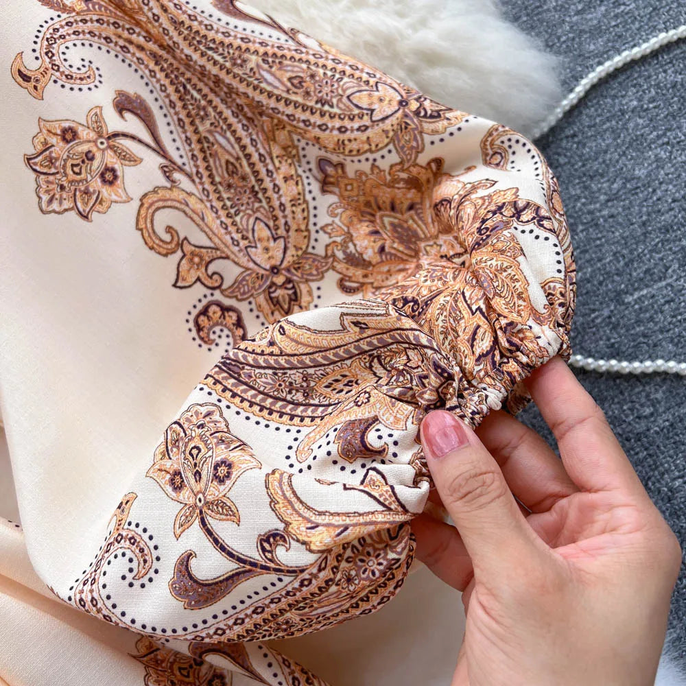 Dark Academia Paisley Print Mini - Lantern Sleeve