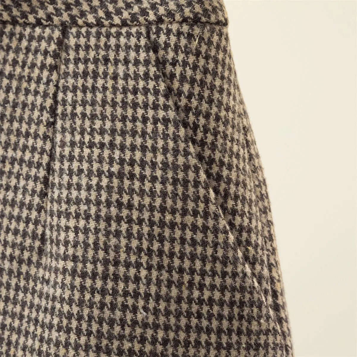 Dark Academia Houndstooth Shorts - Vintage Warm