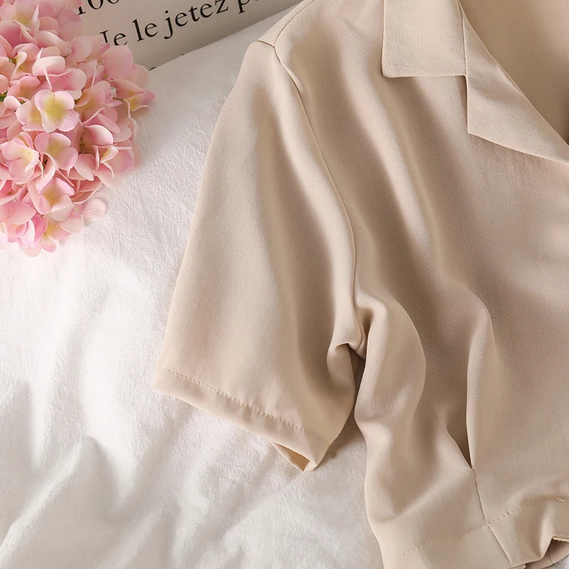 Dark Academia Notched Crop Top - Chiffon Elegant
