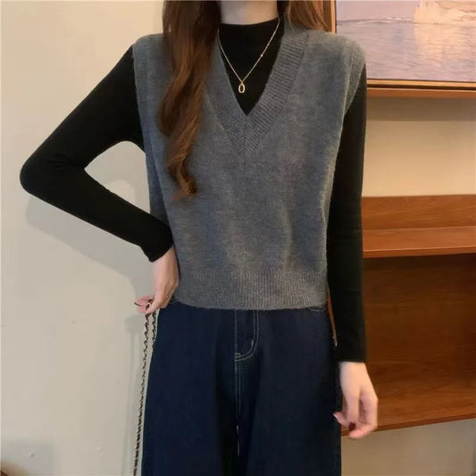 Dark Academia Vintage Knitted Vest - V-Neck Chic