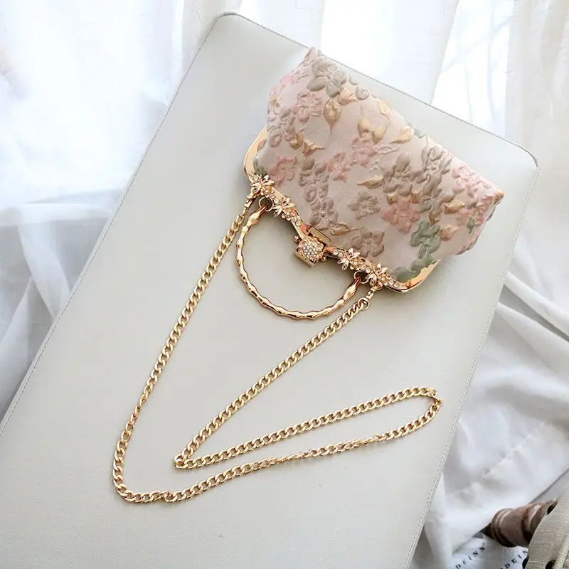 Dark Academia Floral Shell Lock Chain Crossbody